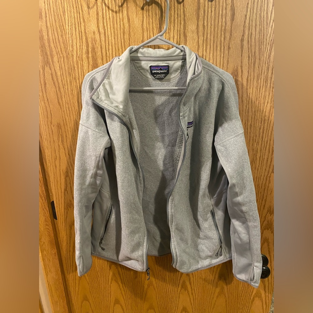 Patagonia Women’s XL Grey Sweater Fleece